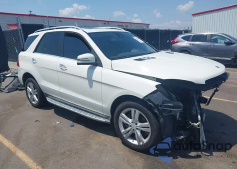 2013 Mercedes-Benz Ml 350 350 z USA, uszkodzony, nr VIN 4JGDA5JB4DA128944